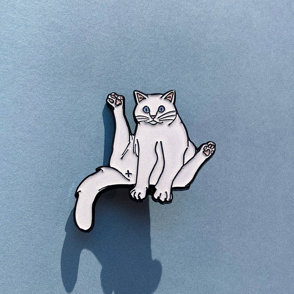 Enamel Pin "Sitting Cat"