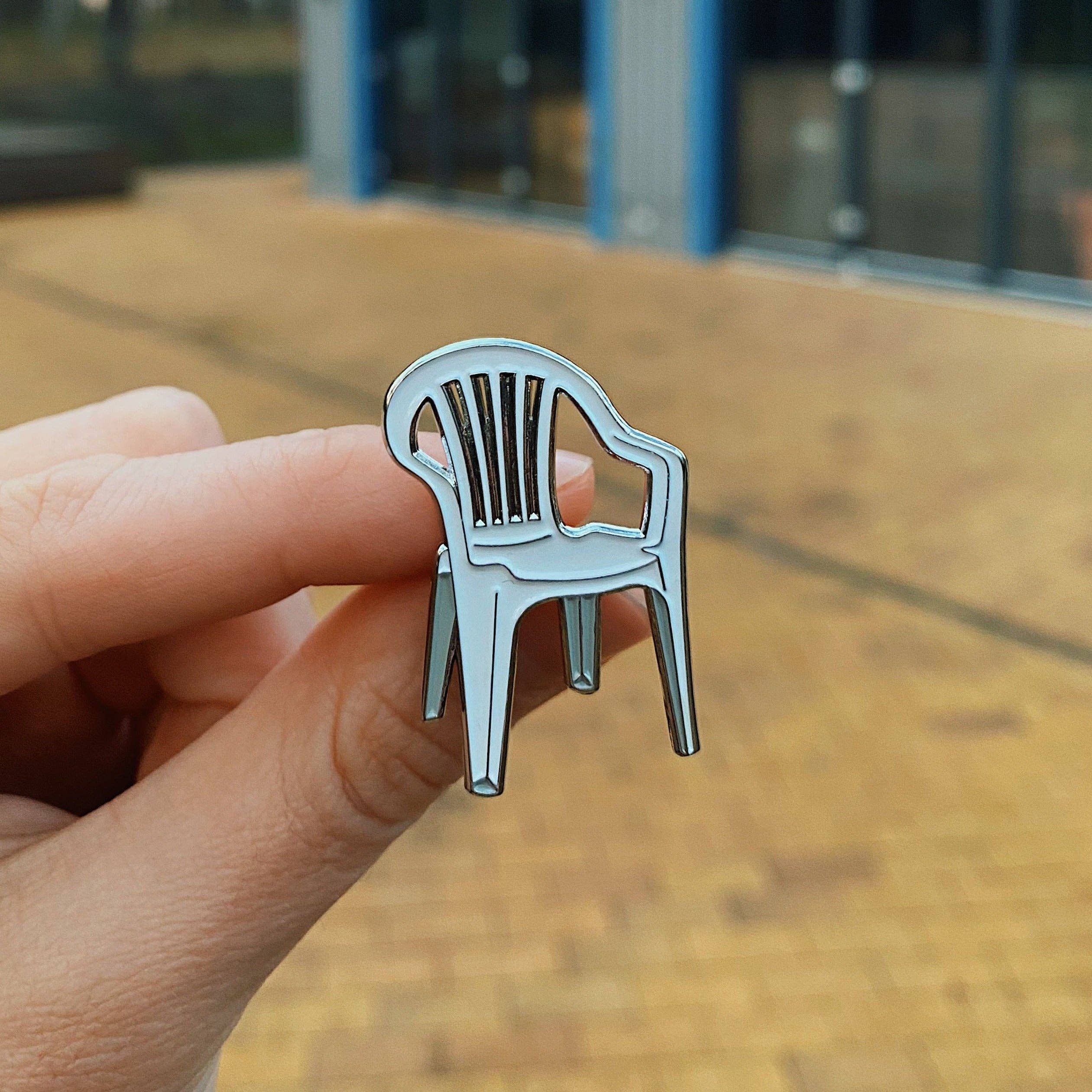 Enamel Pin "Plastic Chair"