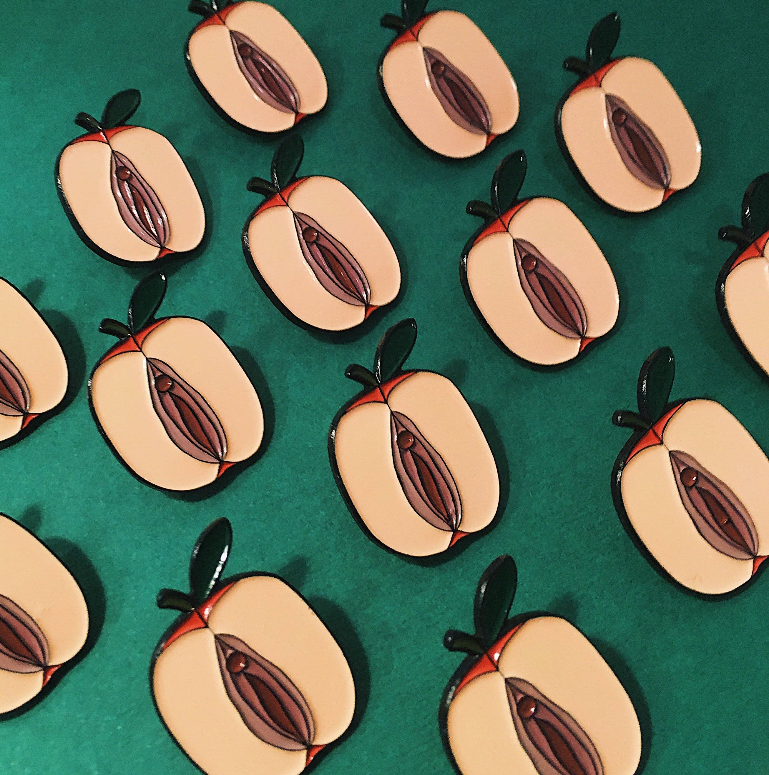 Enamel Pin "Apple"