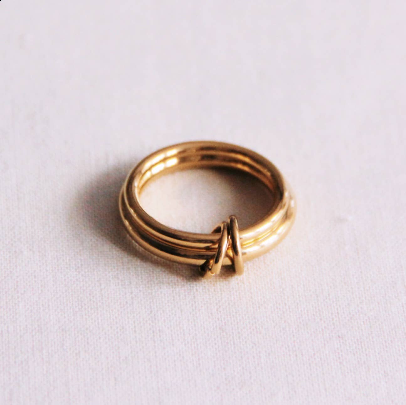 Double Ring Connected