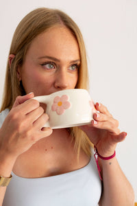 Blomma Mug – Handmade Ceramic Flower Cup (300 ml): Pink mug