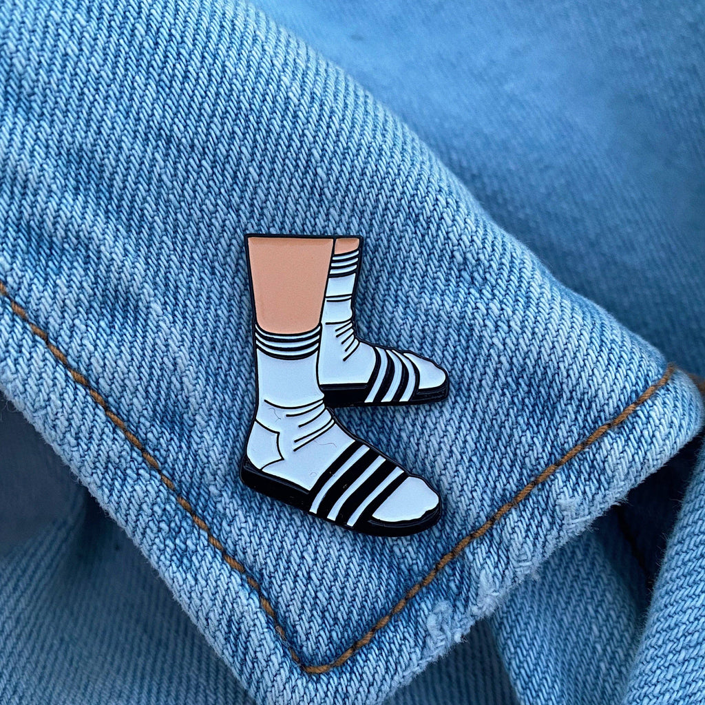 Enamel Pin "Socks & Slippers"