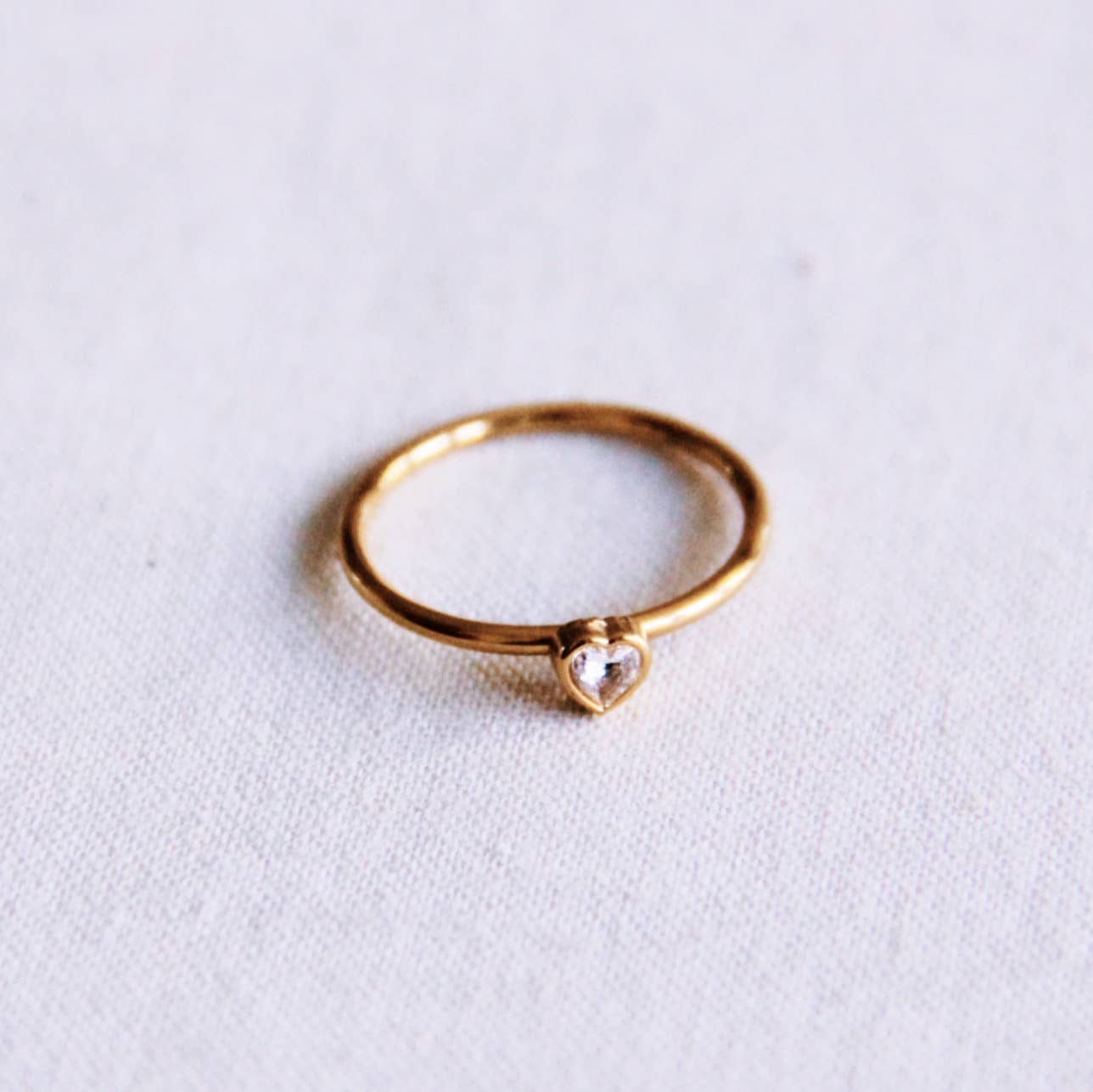 Ring Heart White