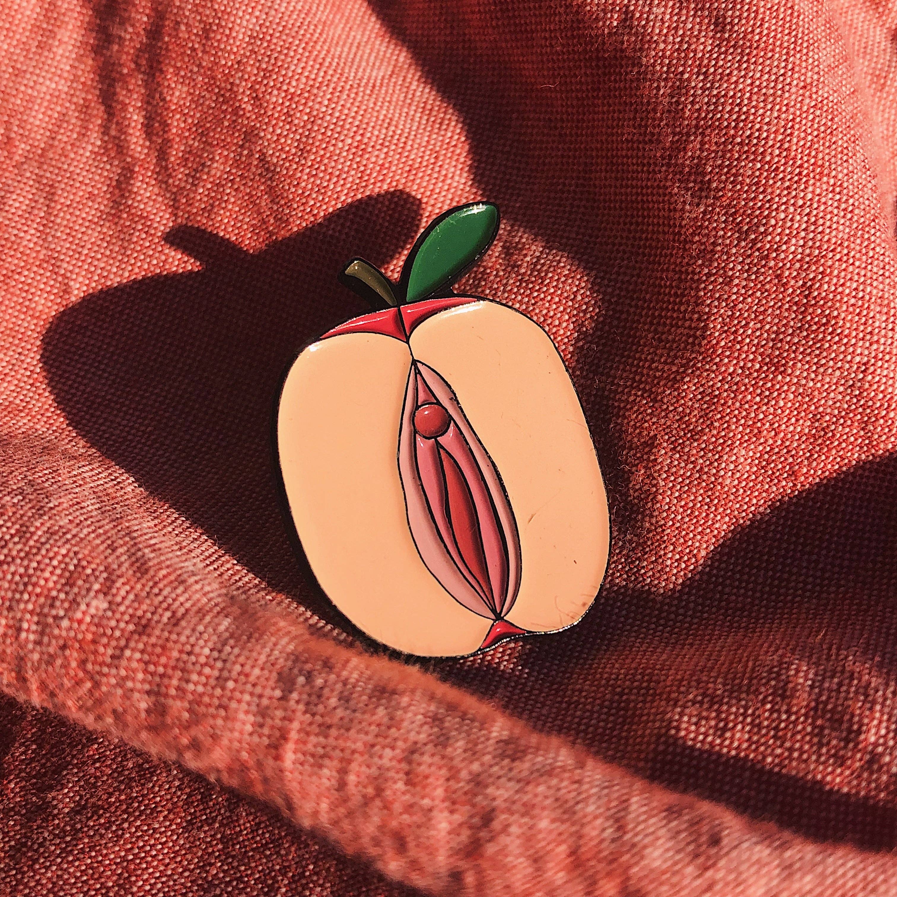 Enamel Pin "Apple"