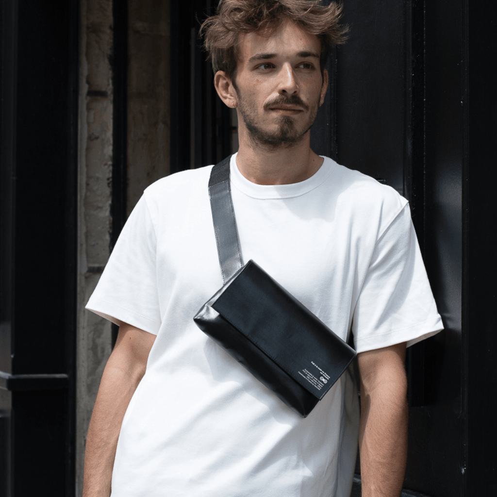 Rainette Bag – Waterproof Crossbody Bag: Klein Blue