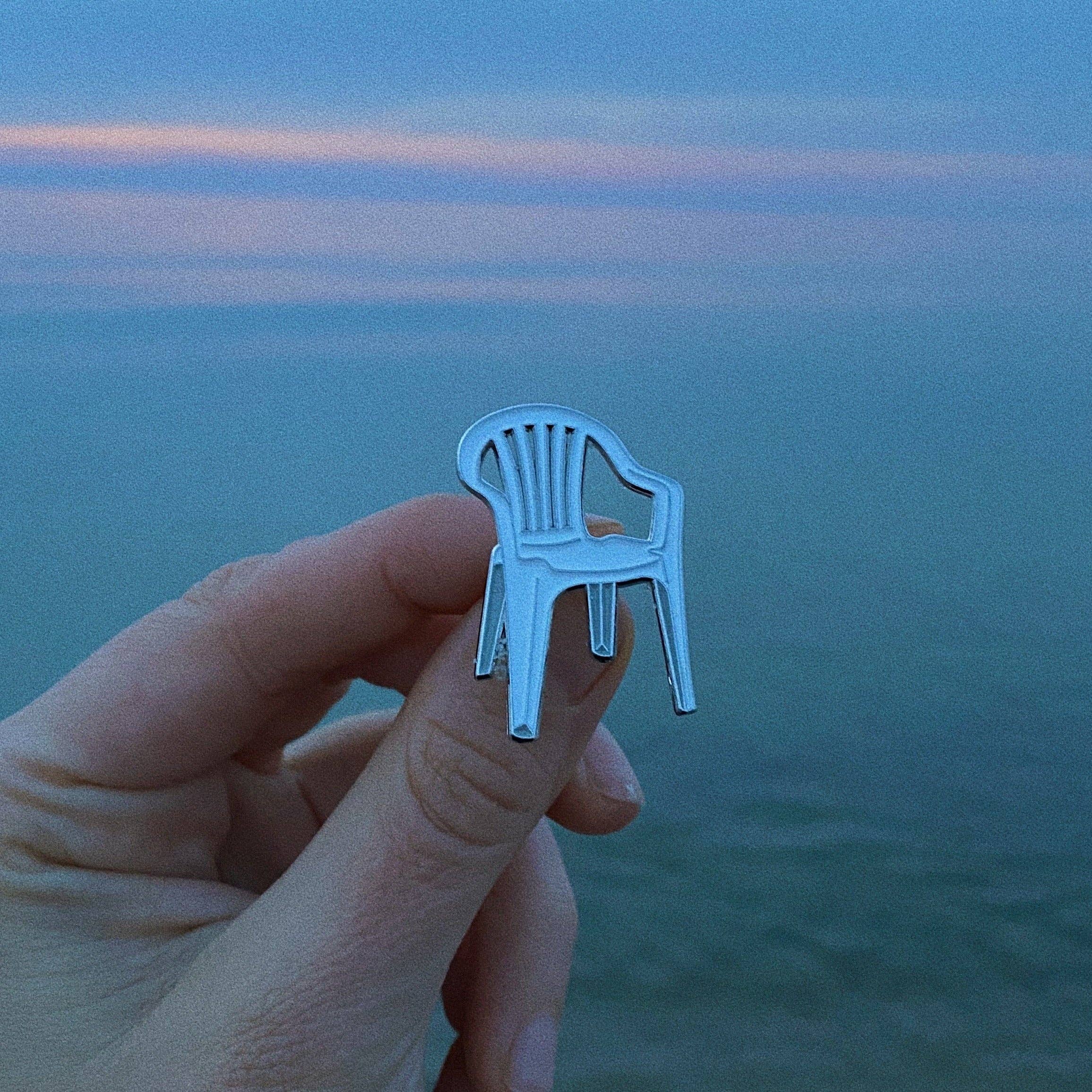 Enamel Pin "Plastic Chair"