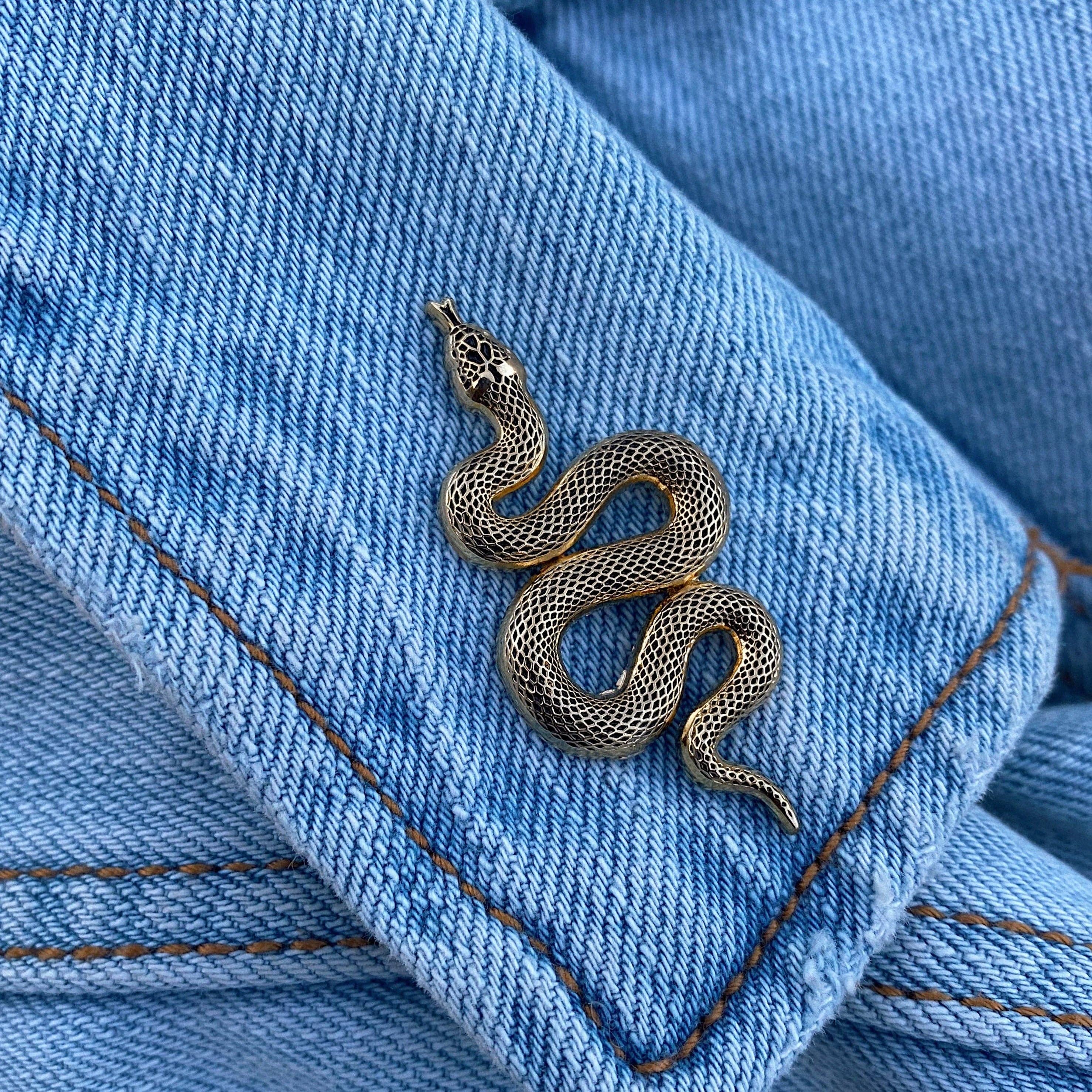 Golden Metal Pin "Snake"