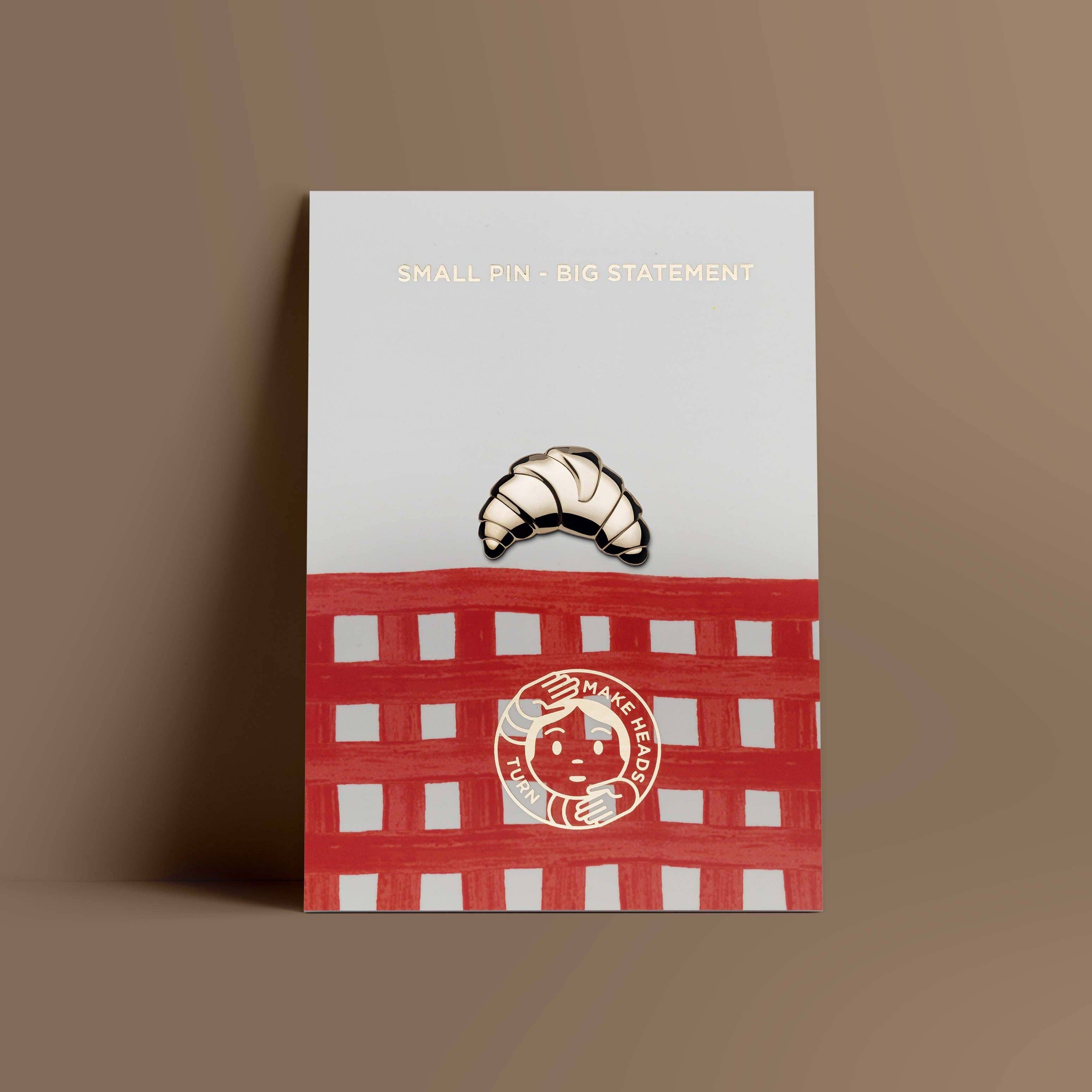 Golden Metal Pin "Croissant"